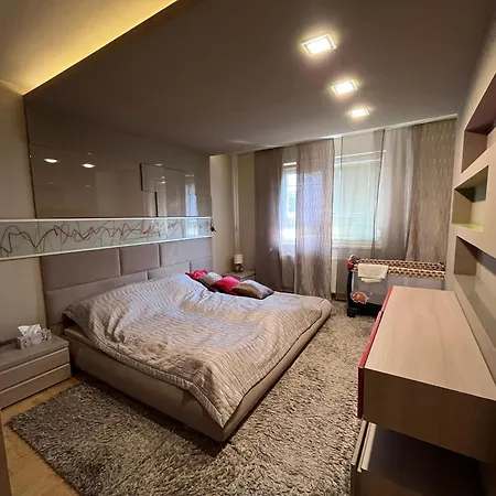 City Lux Apartman Nyiregyhaza Exterior photo